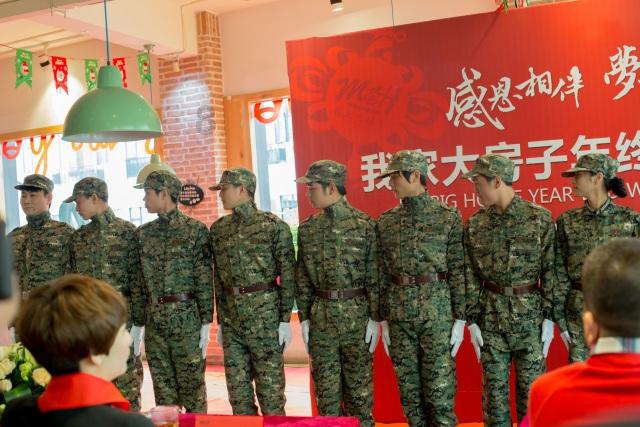 大爷拿30枚古币到银行换钱,工作人员被吓了一跳,结果如何?